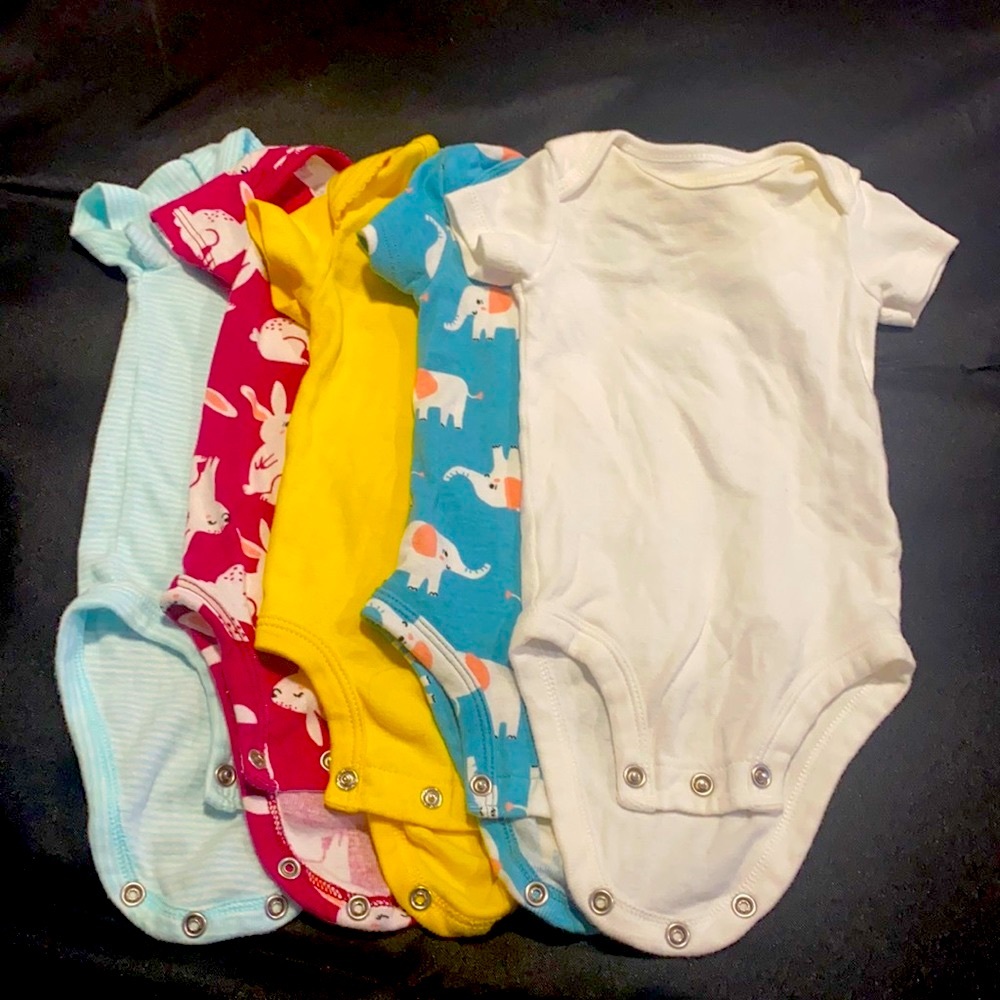 3mo’s 5 piece bundle T -Shirts